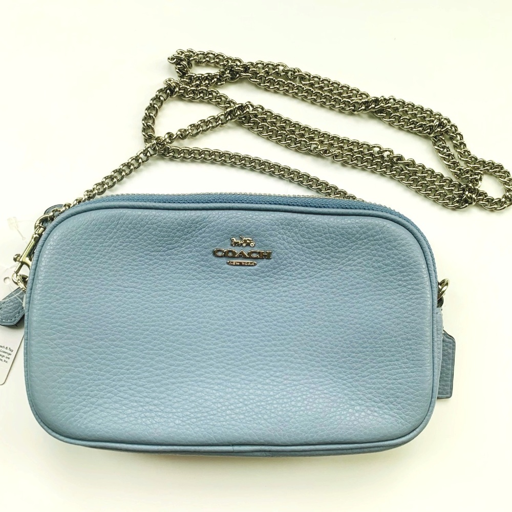 ✨NWT Coach Pebble Leather Crossbody Pouch